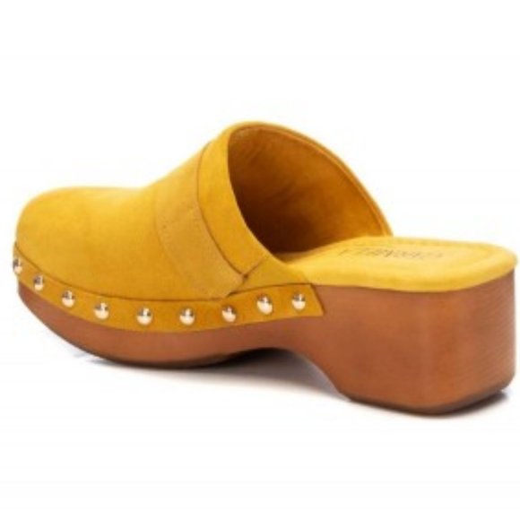 CARMELA Leather studded  clogs   492M0 - Picture 2 of 4